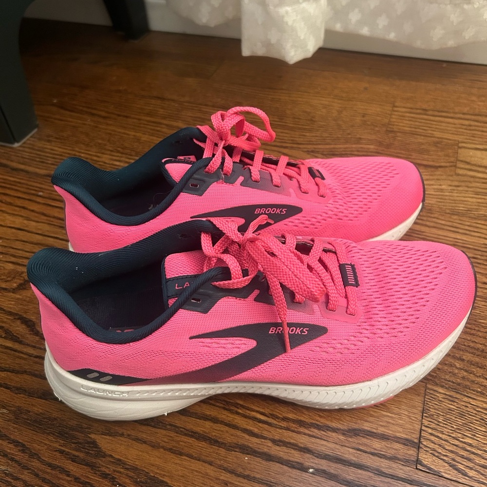 Brooks Women’s Hot Pink and Navy Athletic Running Shoes